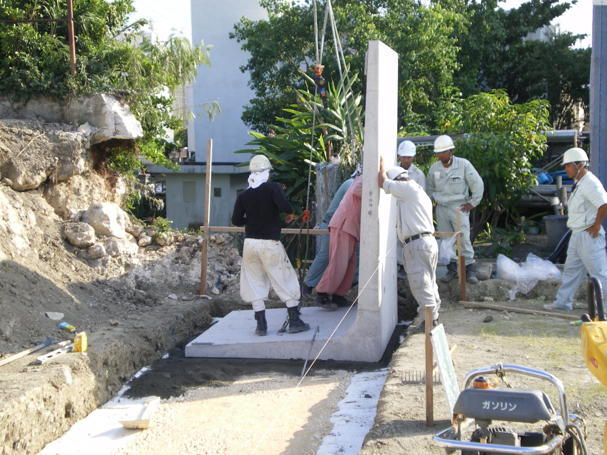 Soft ground countermeasure construction method; Mattress Construction ...