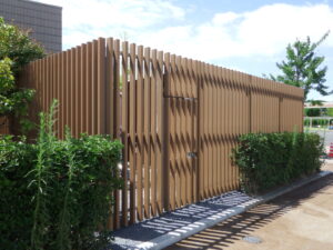 Screen fence 2